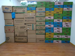 你为我们守“防线” 我给你们送“温暖”